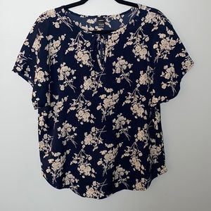 Shein -Navy Floral Print Top -Large
